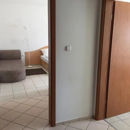 Lamar * Kapuvár